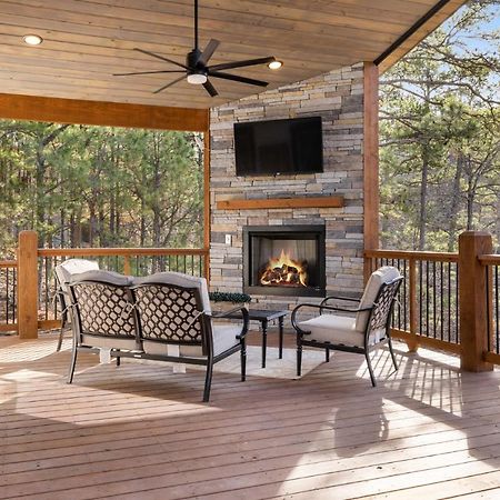 New Luxury Cabin, Hot Tub, Forest Views,Hotel Style Amenities Broken Bow Exterior photo