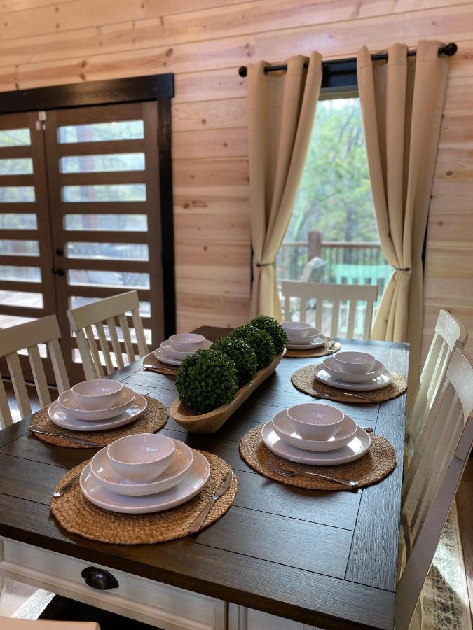 New Luxury Cabin, Hot Tub, Forest Views,Hotel Style Amenities Broken Bow Exterior photo