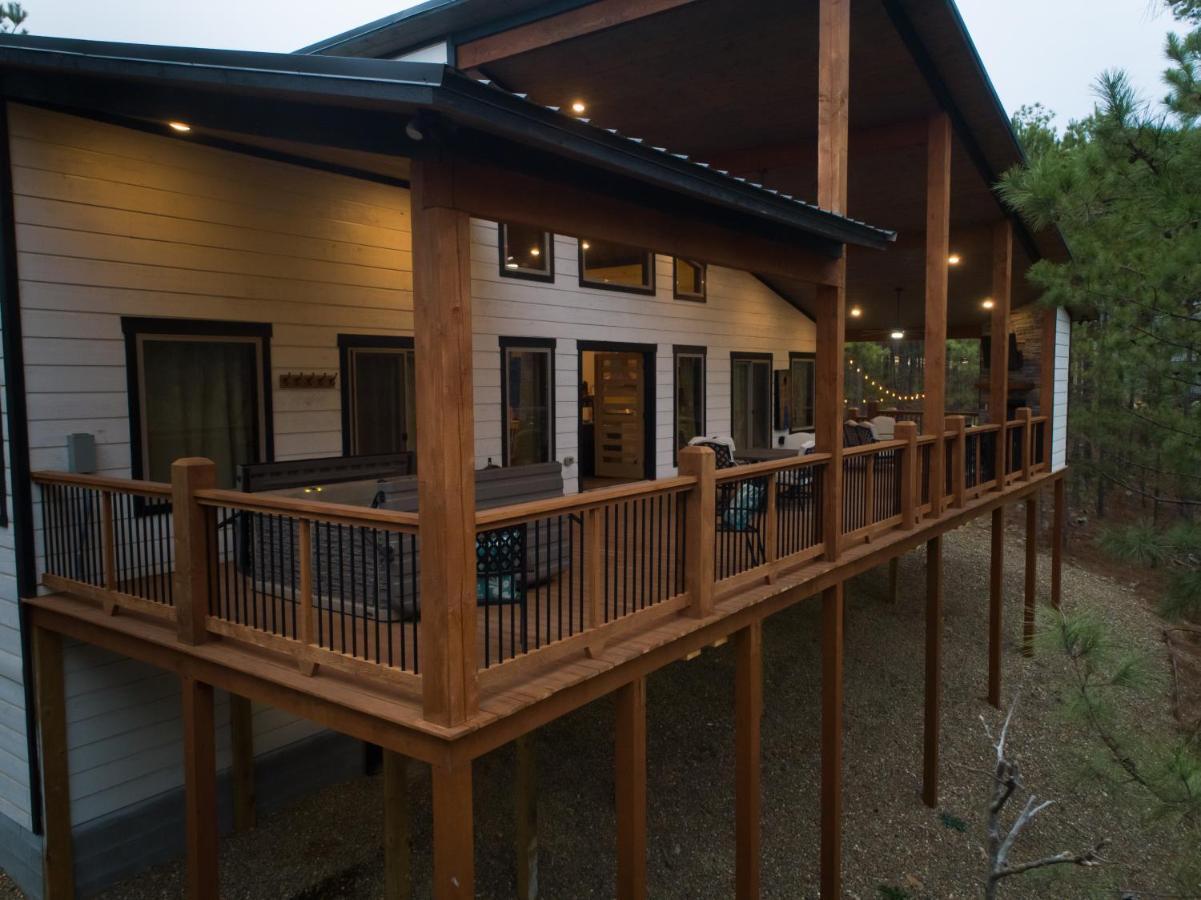 New Luxury Cabin, Hot Tub, Forest Views,Hotel Style Amenities Broken Bow Exterior photo