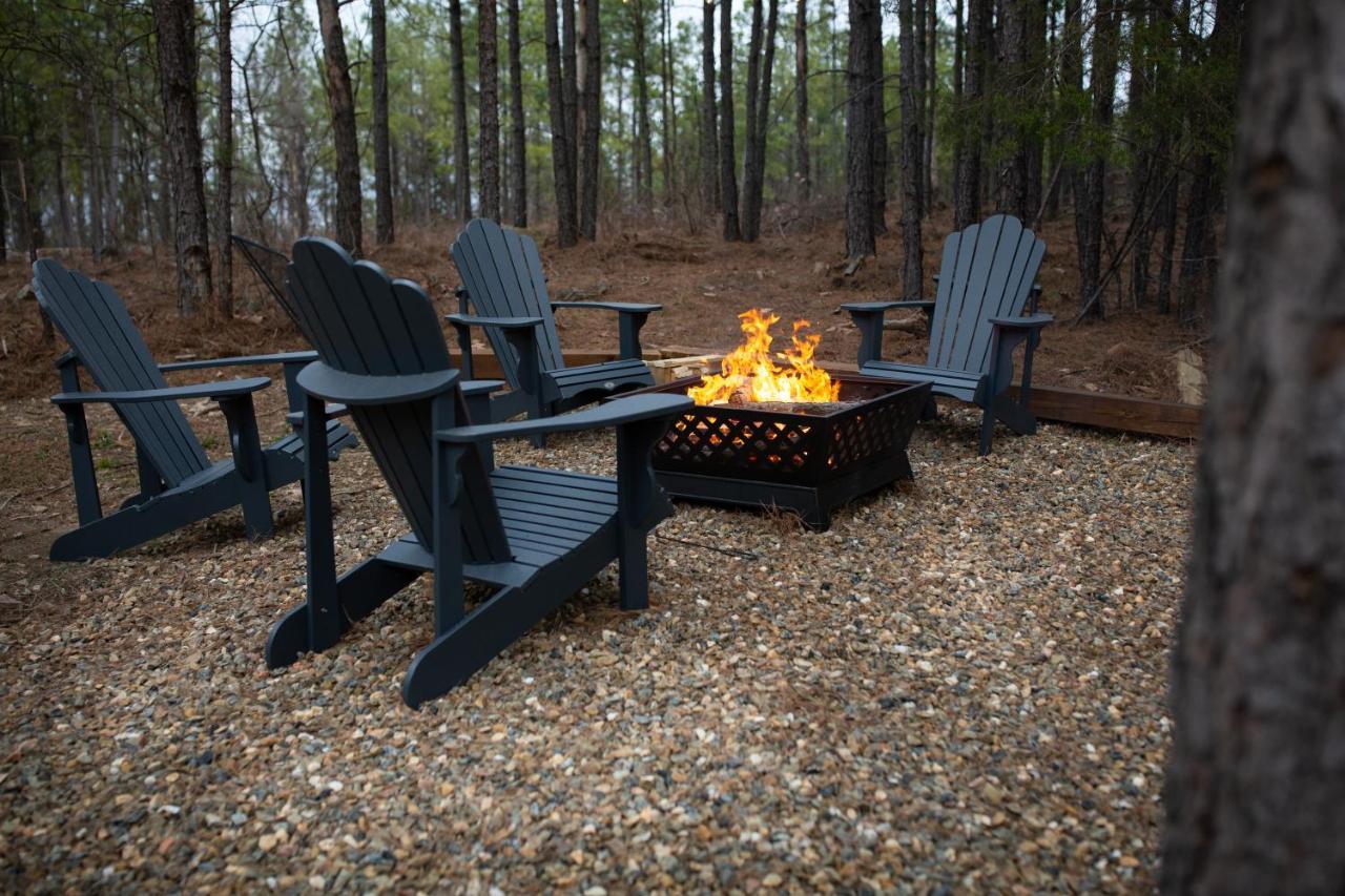 New Luxury Cabin, Hot Tub, Forest Views,Hotel Style Amenities Broken Bow Exterior photo